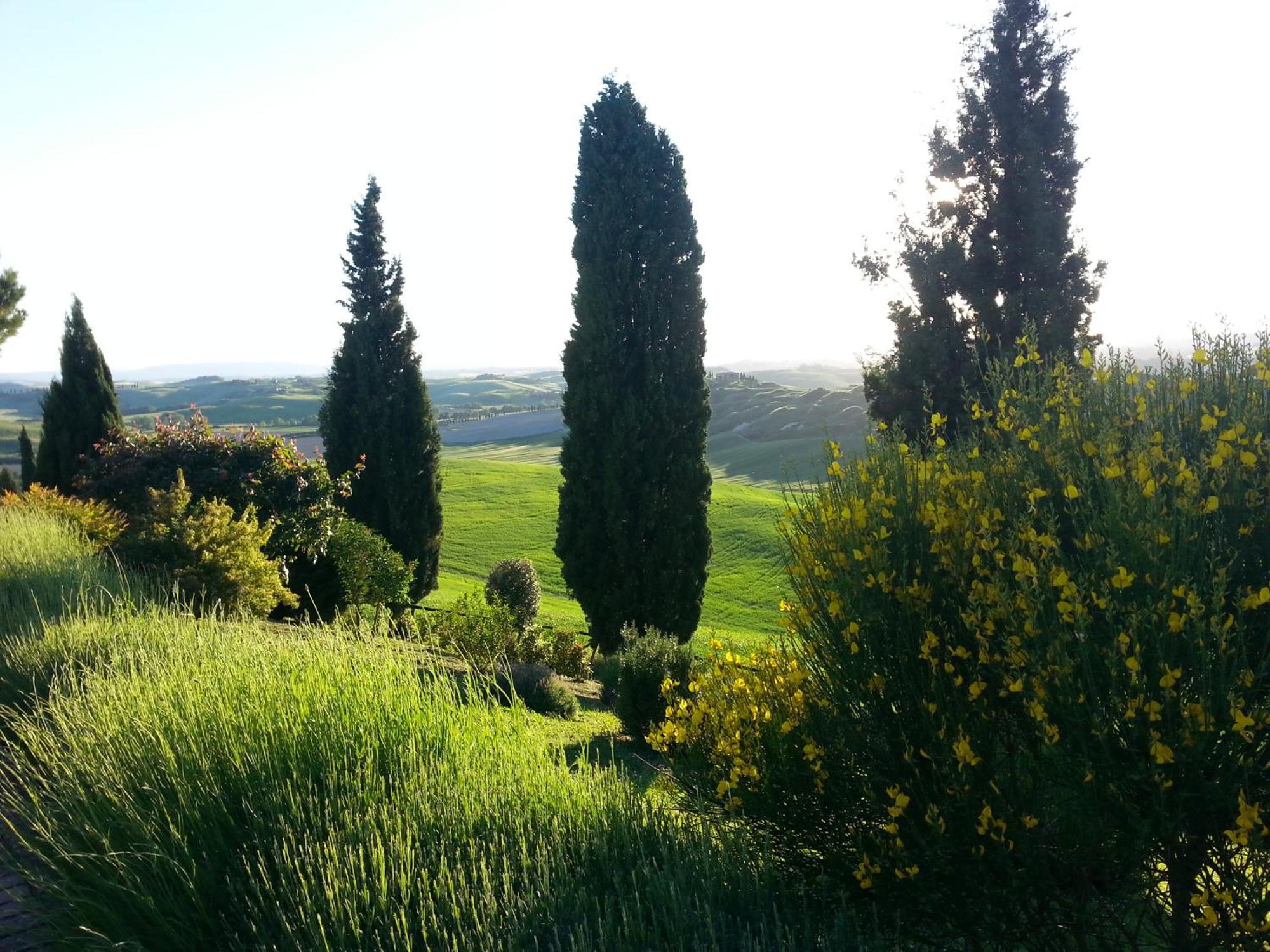 Tuscany Balcony: Crete Senesi Casetta Exterior foto