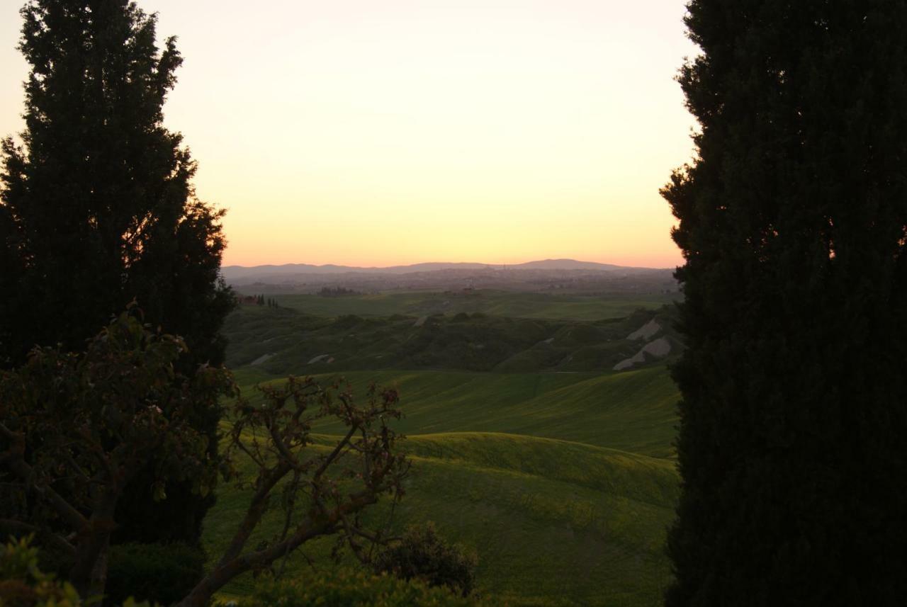 Tuscany Balcony: Crete Senesi Casetta Exterior foto