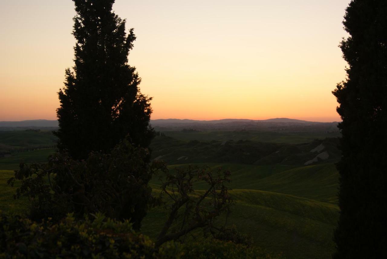Tuscany Balcony: Crete Senesi Casetta Exterior foto